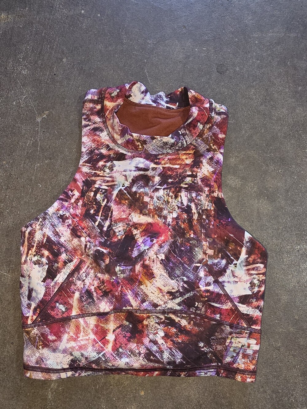 Lululemon Everlux and Mesh Cropped Tank. Size 4